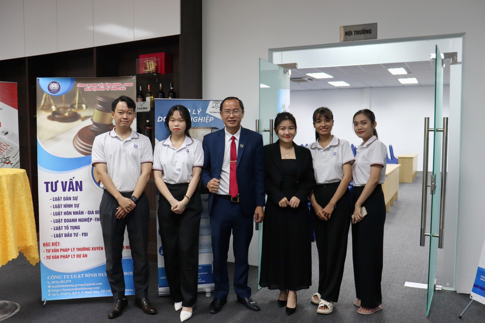 LUẬT SƯ TƯ VẤN